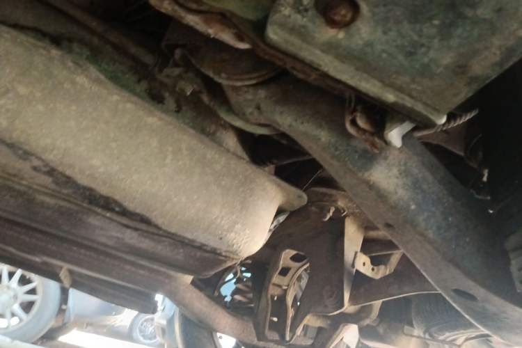 Used Huatai Boliger 2013 1.8T Automatic Two-Wheel Drive Zhihui Edition Chassis Rear Left