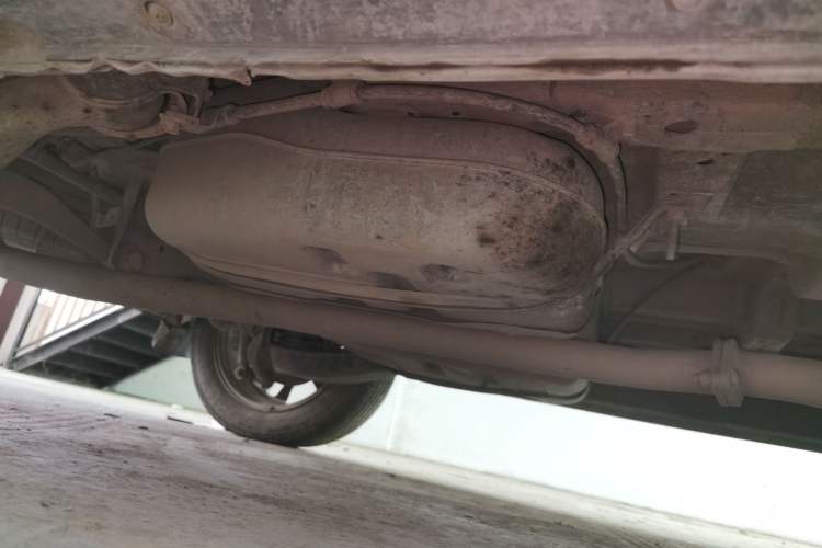 Used Huatai Boliger 2013 2.0T Manual Two-Wheel Drive ZhiZun Edition Chassis Rear Right