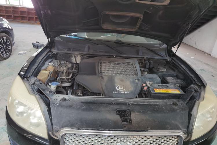 Used Huatai Boliger 2013 2.0T Manual Two-Wheel Drive ZhiZun Edition Engine Bay