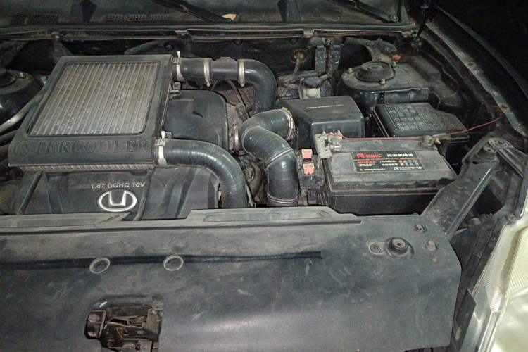 Used Huatai Boliger 2013 1.8T Automatic Two-Wheel Drive Zhihui Edition Engine Bay Left