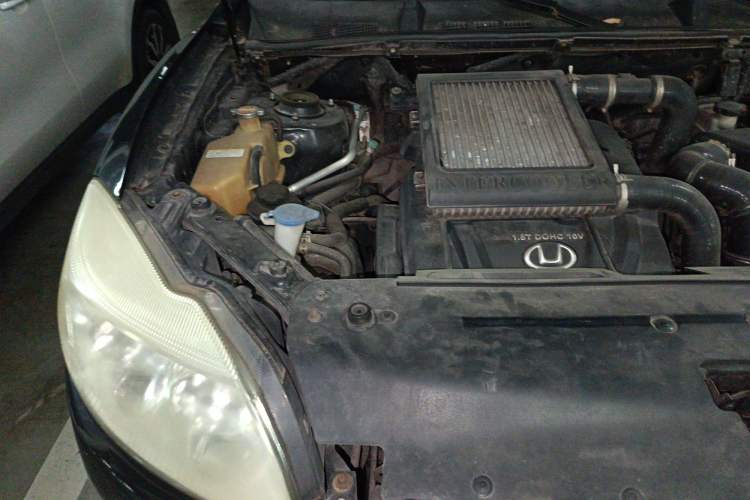 Used Huatai Boliger 2013 1.8T Automatic Two-Wheel Drive Zhihui Edition Engine Bay Right