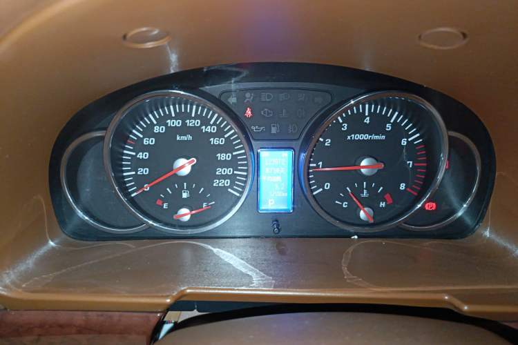 Used Huatai Boliger 2013 1.8T Automatic Two-Wheel Drive Zhihui Edition Instrument Cluster