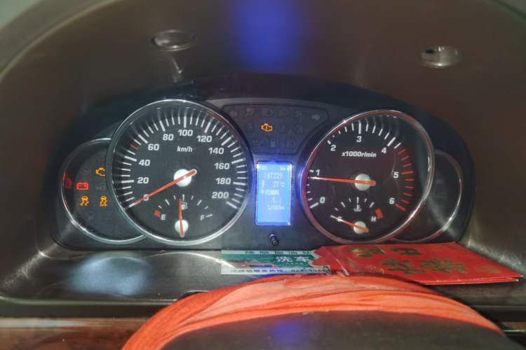 Used Huatai Boliger 2013 2.0T Manual Two-Wheel Drive ZhiZun Edition Instrument Cluster