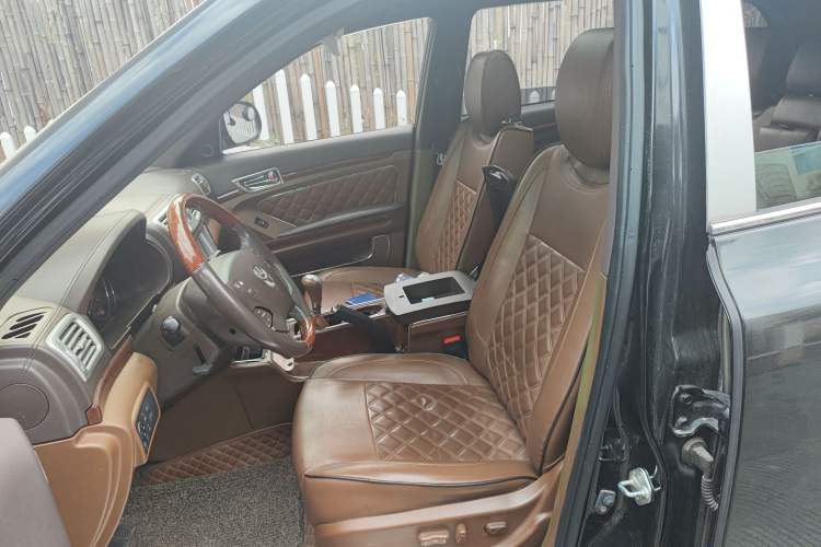 Used Huatai Boliger 2013 2.0T Manual Two-Wheel Drive ZhiZun Edition Left Front Seat