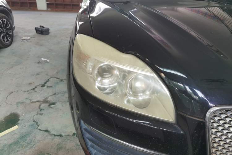 Used Huatai Boliger 2013 2.0T Manual Two-Wheel Drive ZhiZun Edition Right Front Headlight