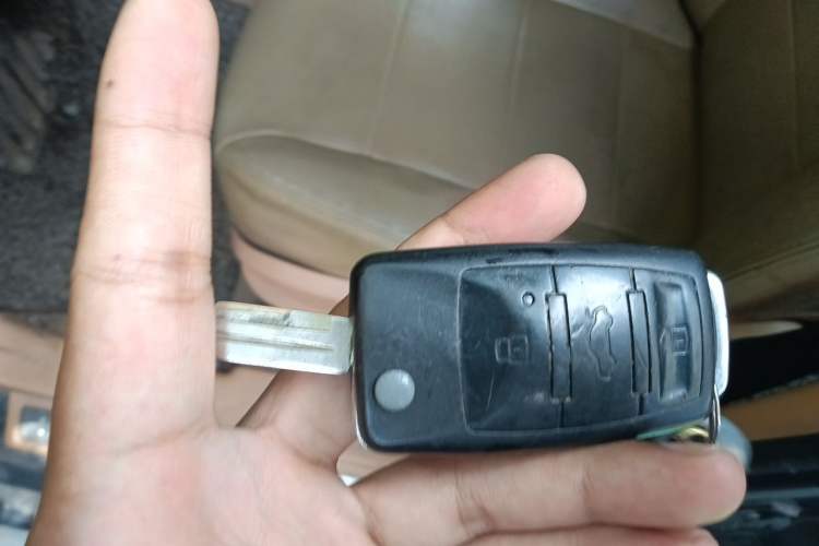 Used Huatai Boliger 2013 1.8T Automatic Two-Wheel Drive Zhihui Edition Vehicle Key