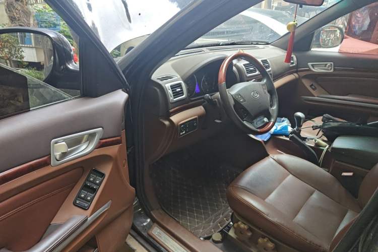 Used Huatai Boliger 2016 1.8T Manual Two-Wheel Drive Luxury Model Driver Seat