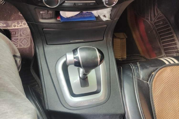Used Huatai New Energy iEV230 2017 Elite Model Gear Lever