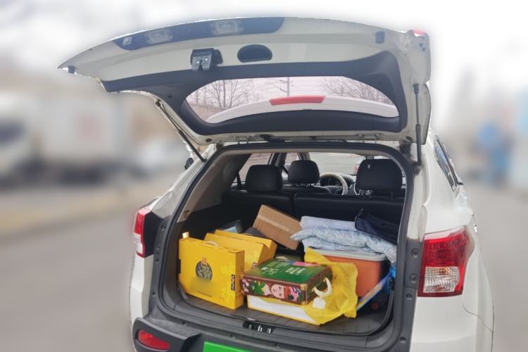 Used Huatai New Energy XEV260 2016 Elite Model Trunk
