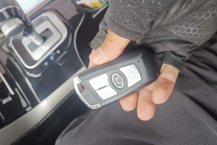 Used Huatai New Energy XEV260 2016 Elite Model Vehicle Key