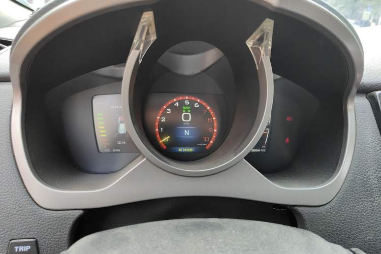 Used Huatai New Energy XEV260 2017 Elite Model Instrument Cluster