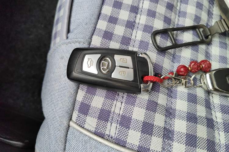 Used Huatai New Energy XEV260 2017 Elite Model Vehicle Key