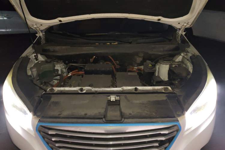 Used Huatai New Energy XEV260 2017 Elite Model Engine Bay