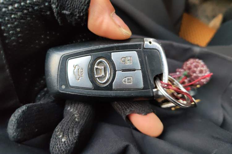 Used Huatai New Energy XEV260 2017 Elite Model Vehicle Key