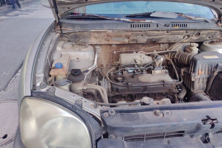 Used Huatai Santa Fe  Engine Bay Right