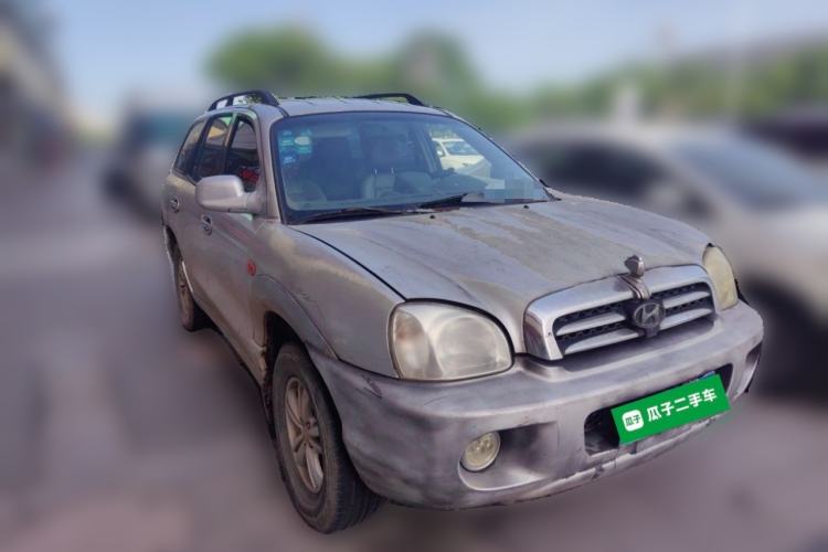 Used Huatai Santa Fe  Front Right 45 Deg