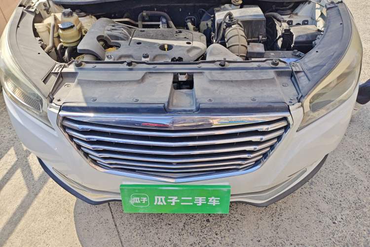 Used Huatai Santa Fe 2015 1.5T Gasoline Manual Two-Wheel Drive Luxury Model Engine Bay