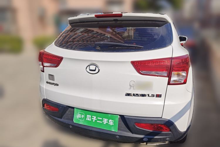 Used Huatai Santa Fe 2015 1.5T Gasoline Manual Two-Wheel Drive Luxury Model Rear