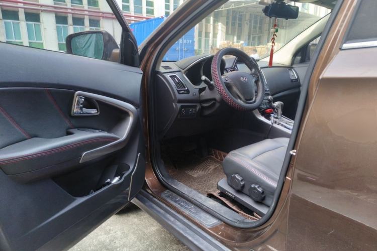 Used Huatai Santa Fe 2016 1.5T Gasoline Automatic Two-Wheel Drive Elite Model Driver Seat