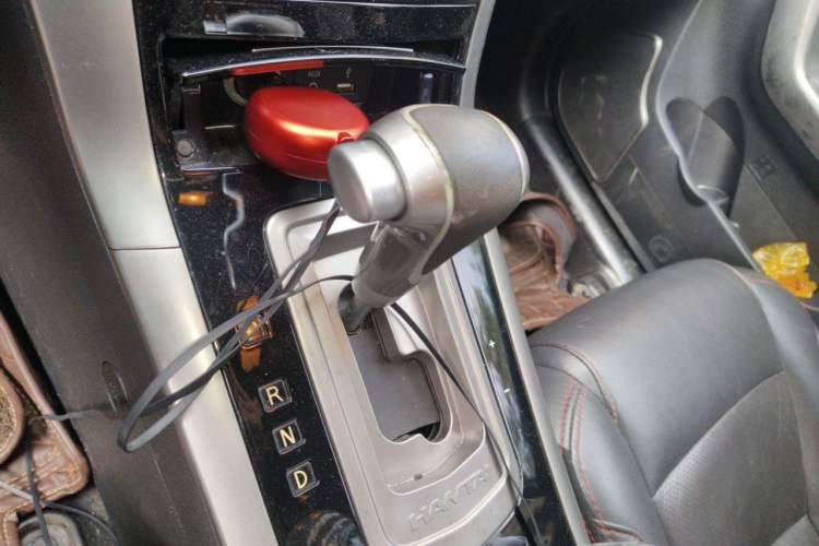 Used Huatai Santa Fe 2016 1.5T Gasoline Automatic Two-Wheel Drive Elite Model Gear Lever