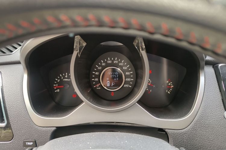 Used Huatai Santa Fe 2016 1.5T Gasoline Automatic Two-Wheel Drive Elite Model Instrument Cluster