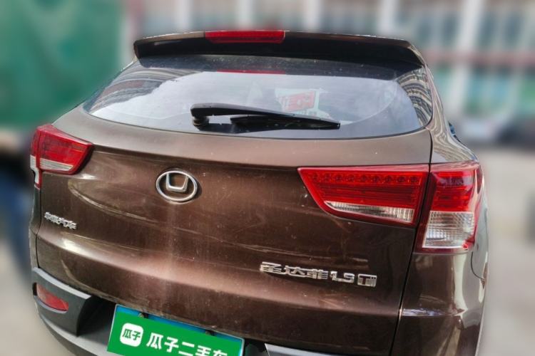 Used Huatai Santa Fe 2016 1.5T Gasoline Automatic Two-Wheel Drive Elite Model Rear