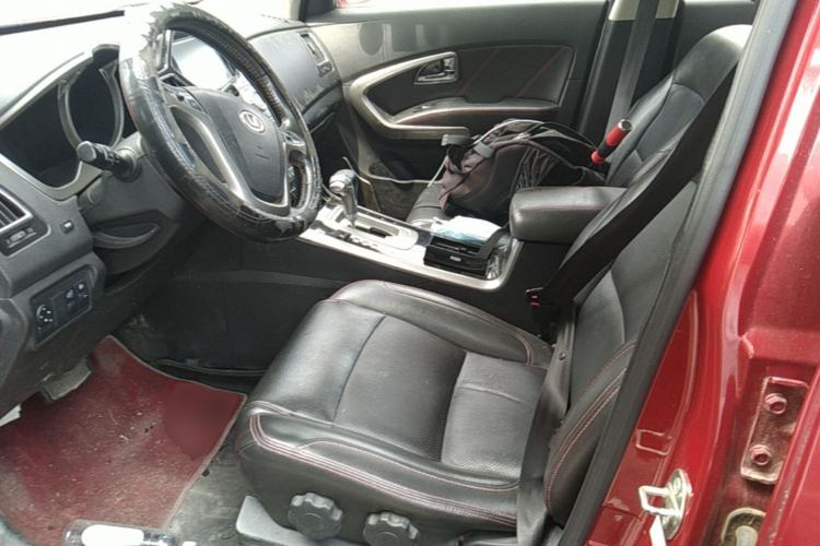 Used Huatai Santa Fe 2016 1.5T Gasoline Automatic Two-Wheel Drive i3 Model with Smart Features Left Front Seat