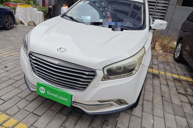 Used Huatai Santa Fe 2016 1.5T Gasoline Automatic Two-Wheel Drive i3 Model with Smart Features