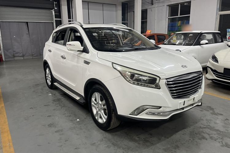 Used Huatai Santa Fe 2016 1.5T Gasoline Automatic Two-Wheel Drive Elite Model Exterior 2