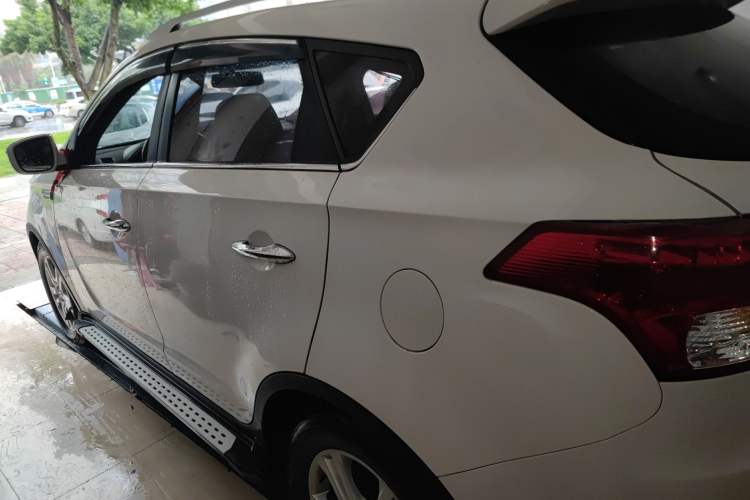 Used Huatai Santa Fe 2016 1.5T Gasoline Manual Two-Wheel Drive Elite Model Exterior 3
