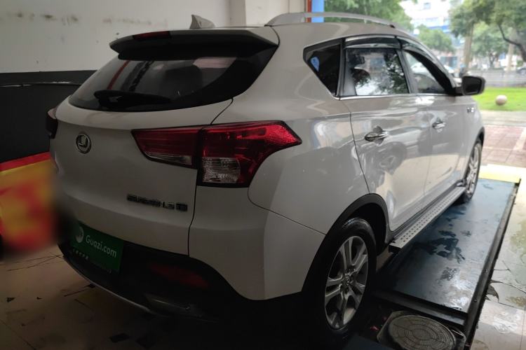 Used Huatai Santa Fe 2016 1.5T Gasoline Manual Two-Wheel Drive Elite Model Exterior 5