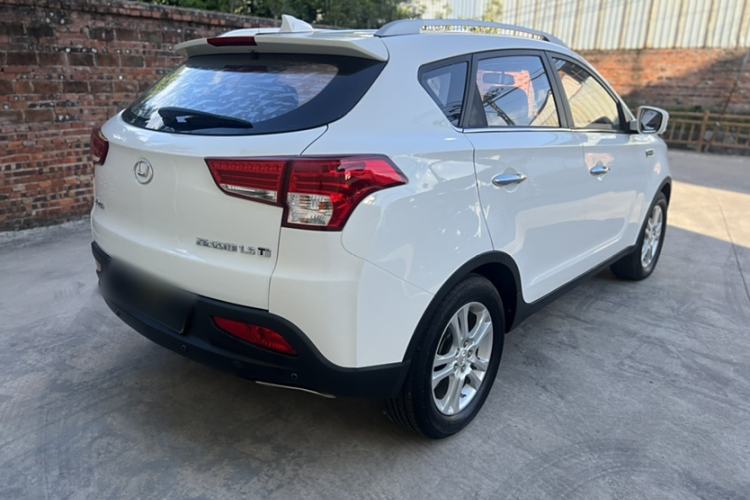 Used Huatai Santa Fe 2016 1.5T Gasoline Manual Two-Wheel Drive Smart Enjoyment i3 Model Exterior 8