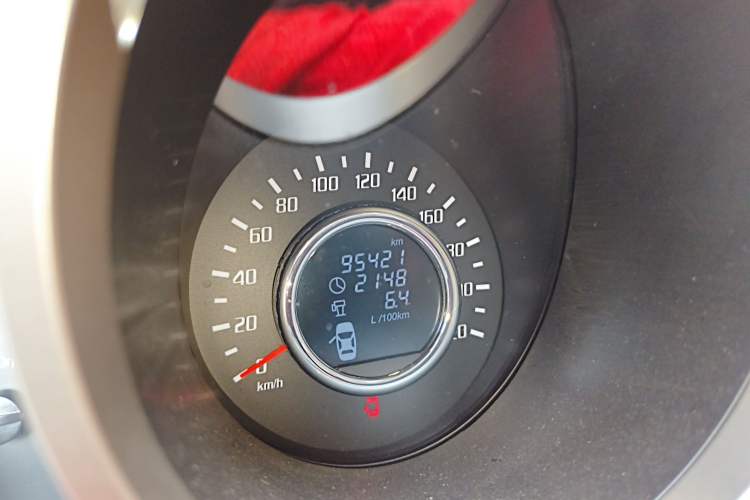 Used Huatai Santa Fe 2016 1.5T Gasoline Manual Two-Wheel Drive Elite Model Instrument Cluster