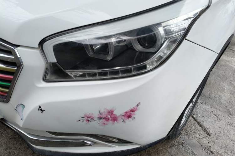 Used Huatai Santa Fe 2016 1.5T Gasoline Manual Two-Wheel Drive Smart Enjoyment i3 Model Left Front Headlight