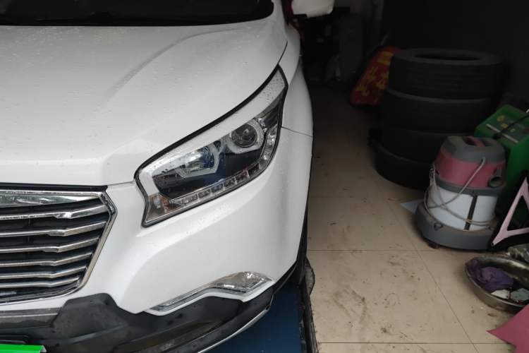 Used Huatai Santa Fe 2016 1.5T Gasoline Manual Two-Wheel Drive Elite Model Left Front Headlight