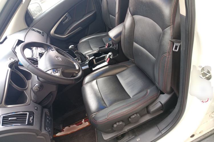 Used Huatai Santa Fe 2016 1.5T Gasoline Manual Two-Wheel Drive Smart Enjoyment i3 Model Left Front Seat
