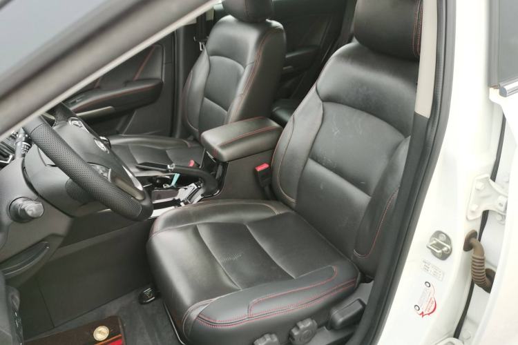 Used Huatai Santa Fe 2016 1.5T Gasoline Manual Two-Wheel Drive Smart Enjoyment i3 Model Left Front Seat