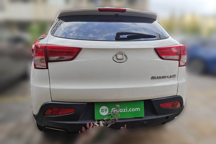 Used Huatai Santa Fe 2016 1.5T Gasoline Automatic Two-Wheel Drive i3 Model with Smart Features Rear