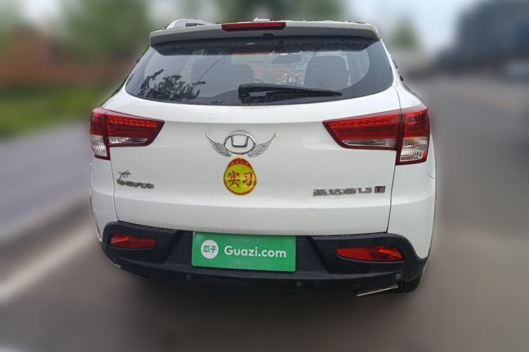 Used Huatai Santa Fe 2016 1.5T Gasoline Manual Two-Wheel Drive Smart Enjoyment i3 Model Rear