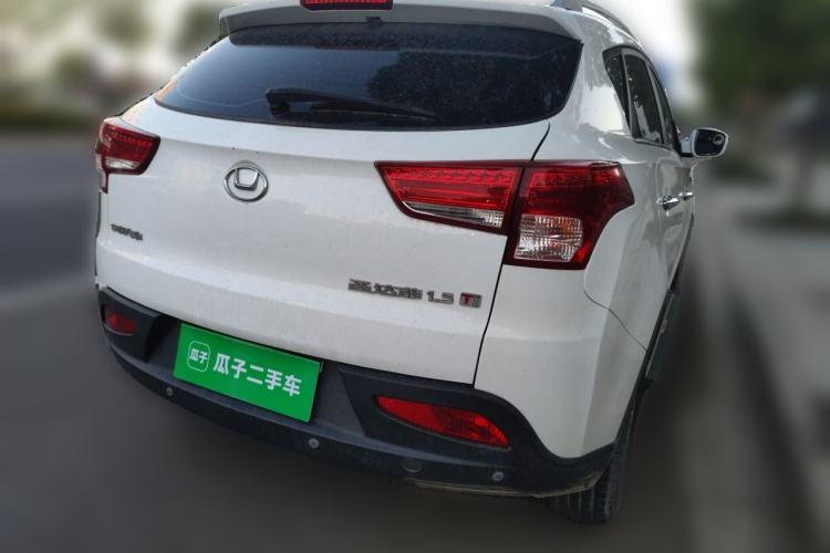 Used Huatai Santa Fe 2016 1.5T Gasoline Manual Two-Wheel Drive Smart Enjoyment i3 Model Rear Right 45 Deg