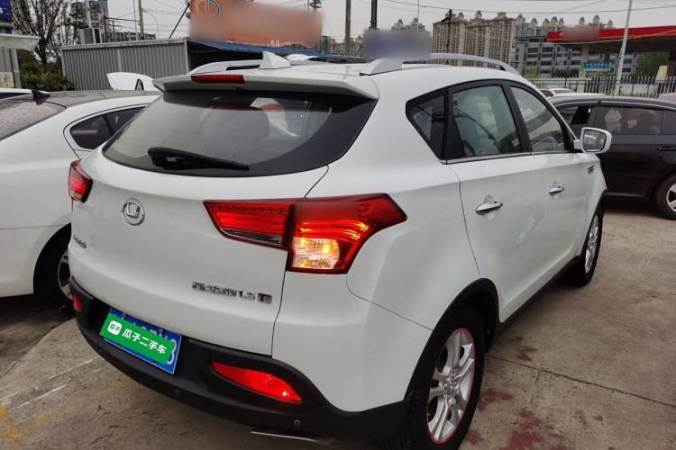 Used Huatai Santa Fe 2016 1.5T Gasoline Manual Two-Wheel Drive Smart Enjoyment i3 Model Rear Right 45 Deg