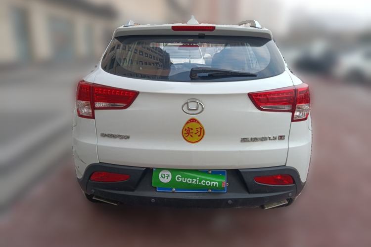 Used Huatai Santa Fe 2016 1.5T Gasoline Manual Two-Wheel Drive Smart Enjoyment i3 Model Rear