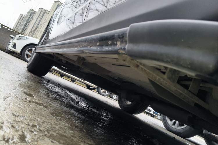 Used Huatai Santa Fe 2017 1.5T Gasoline Manual Two-Wheel-Drive Elite Model Left Side Sill