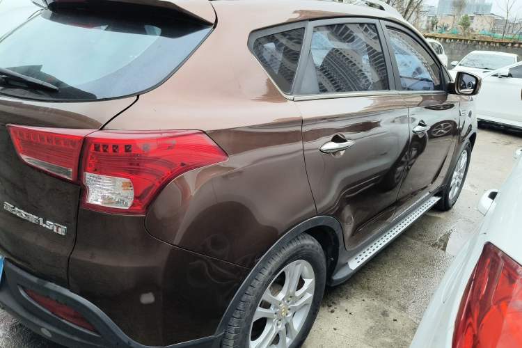 Used Huatai Santa Fe 2017 1.5T Gasoline Manual Two-Wheel-Drive Elite Model Rear Right 45 Deg