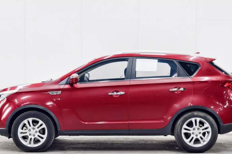 Used Huatai Santa Fe 2017 1.5T Gasoline Manual Two-Wheel Drive Smart Enjoyment i3 Model Exterior 5