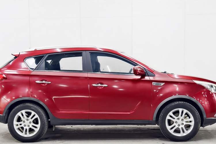 Used Huatai Santa Fe 2017 1.5T Gasoline Manual Two-Wheel Drive Smart Enjoyment i3 Model Exterior 8
