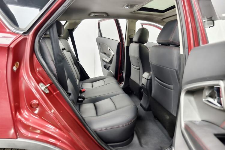 Used Huatai Santa Fe 2017 1.5T Gasoline Manual Two-Wheel Drive Smart Enjoyment i3 Model Interior 3