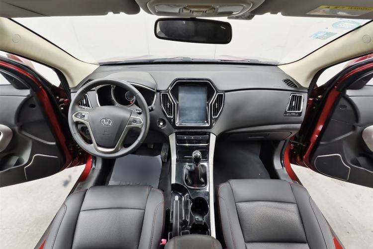 Used Huatai Santa Fe 2017 1.5T Gasoline Manual Two-Wheel Drive Smart Enjoyment i3 Model Interior 7