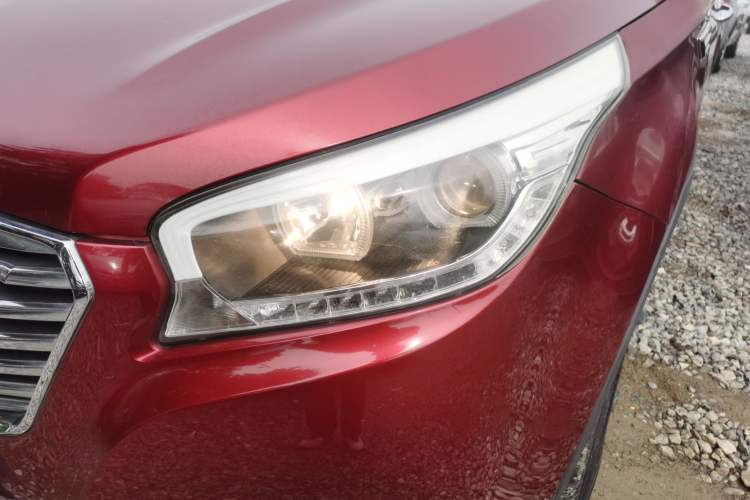 Used Huatai Santa Fe 2017 1.5T Gasoline Manual Two-Wheel Drive Smart Enjoyment i3 Model Left Front Headlight