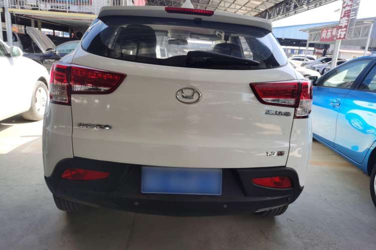 Used Huatai Santa Fe 2017 1.5T Gasoline Manual Two-Wheel-Drive Elite Model Exterior 4